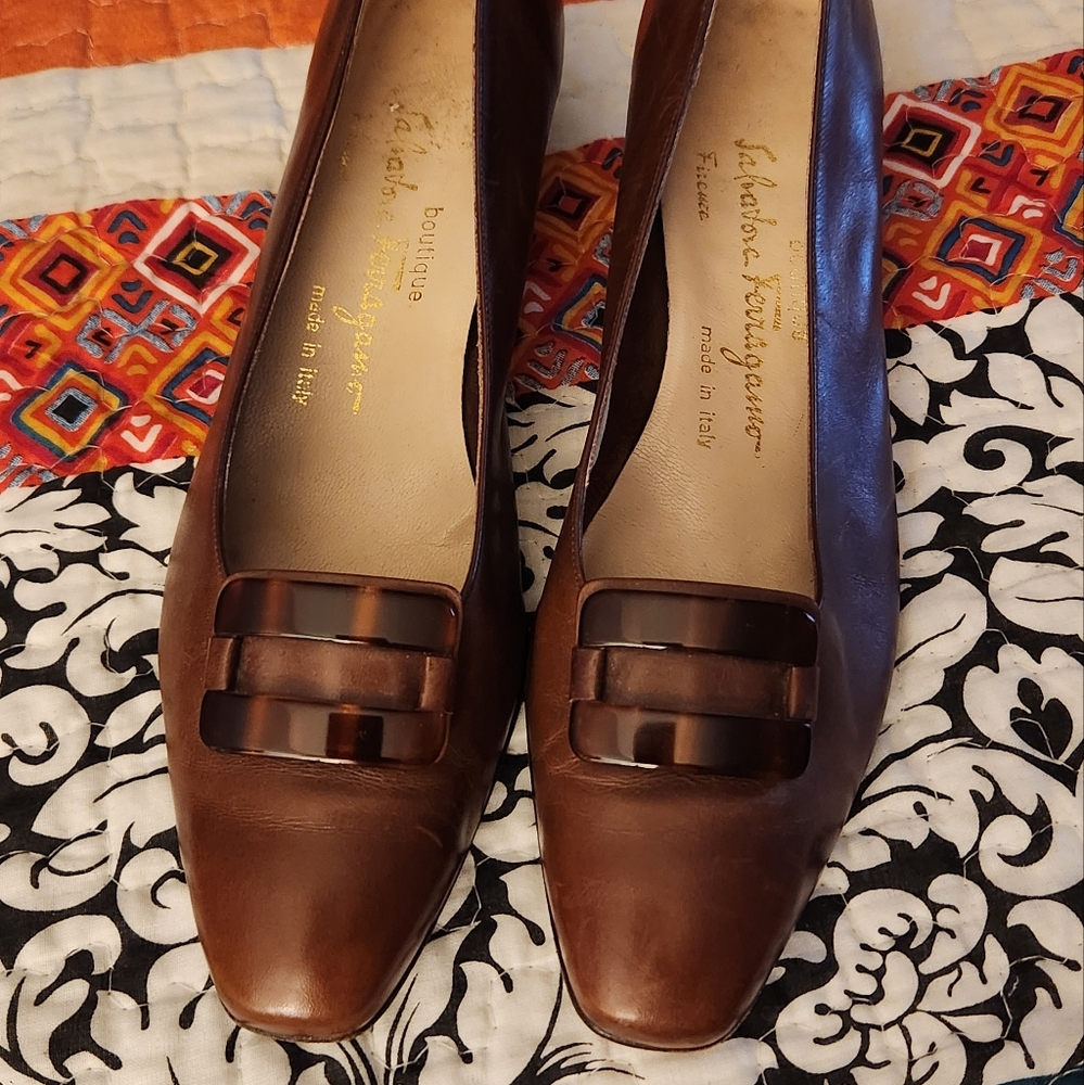 Salvador Ferragamo Pumps size 10.5